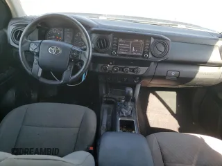 2020 Toyota Tacoma SR z VIN 5TFSX5EN1LX072696, wystawiony jako Copart lot #44398584 z przebiegiem 18 338 mil mil oraz Nie do naprawy • Non repairable. Historia ofert i sprzedaży dostępna na DreamBid. Obrazek 8.