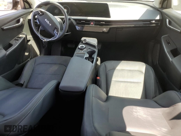 2024 Kia EV6 Wind with VIN KNDC34LA3R5614041, listed as a Copart auction lot 54500035 with 23,378 mi miles and Clean Title. Bid and sale history available at carsss.com. Image 8.