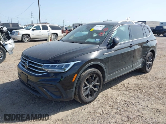 2024 Volkswagen Tiguan SE with VIN 3VVNB7AXXRM031028, listed as a IAAI auction lot 41832841 with 16,170 mi miles and . Bid and sale history available at DreamBid. Image 2.