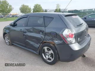 2009 Pontiac Vibe 1SA с VIN 5Y2SP67899Z449012, выставлен на аукционе IAAI как лот 42243359 с пробегом 144 456 миль миль и . История ставок и продаж доступна на DreamBid. Изображение 3.