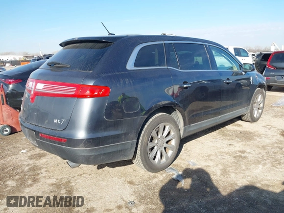 2013 Lincoln MKT with VIN 2LMHJ5FK8DBL54004, listed as a IAAI auction lot 41338284 with 142,853 mi miles and . Bid and sale history available at DreamBid. Image 4.