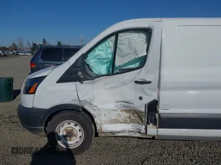 2016 Ford Transit Cargo с VIN 1FTYE1YM3GKB35425, выставлен на аукционе IAAI как лот 41700349 с пробегом 260 482 миль миль и . История ставок и продаж доступна на DreamBid. Изображение 6.