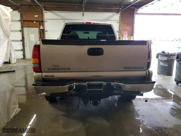 2002 Chevrolet Silverado 1500 LS with VIN 2GCEK19T121391198, listed as a Copart auction lot 50971045 with 179,463 mi miles and Salvage Title. Bid and sale history available at carsss.com. Image 6.