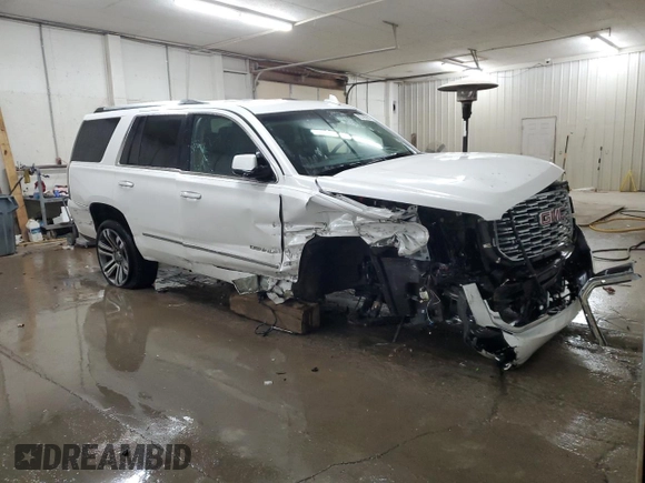 2020 GMC Yukon Denali with VIN 1GKS2CKJ8LR130459, listed as a Copart auction lot 83398964 with 42,696 mi miles and Non Repairable. Bid and sale history available at carsss.com. Image 4.