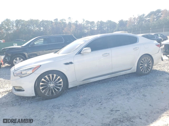 2016 Kia K900 Luxury with VIN KNALW4D46G6031208, listed as a Copart auction lot 82175304 with 120,557 mi miles and Salvage Title. Bid and sale history available at carsss.com. Image 1.