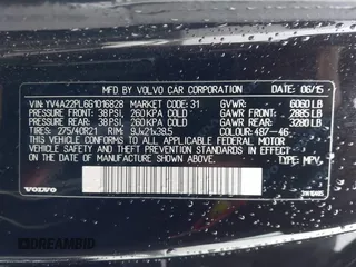 2016 Volvo XC90 T6 Inscription with VIN YV4A22PL6G1016828, listed as a IAAI auction lot 41572292 with 124,343 mi miles. Bid and sale history available at carsss.com. Image 9.