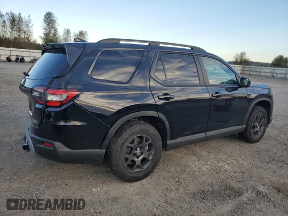 2023 Honda Pilot TrailSport with VIN 5FNYG1H63PB017335, listed as a Copart auction lot 75012154 with 5,870 mi miles and Salvage Title. Bid and sale history available at carsss.com. Image 3.
