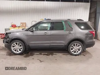 2013 Ford Explorer XLT with VIN 1FM5K8D82DGB20342, listed as a IAAI auction lot 41478547 with 158,256 mi miles and . Bid and sale history available at carsss.com. Image 14.