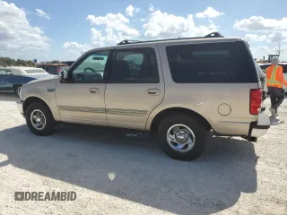 1997 Ford Expedition XLT with VIN 1FMEU17L7VLB84516, listed as a Copart auction lot 76664984 with 269,040 mi miles and Salvage title. Bid and sale history available at DreamBid. Image 2.