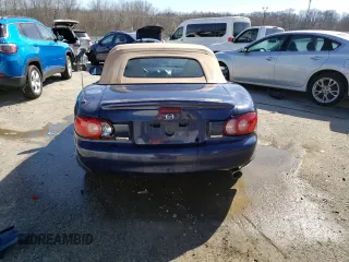 2002 Mazda MX-5 Miata Cloth z VIN JM1NB353820222664, wystawiony jako Copart lot #49701925 z przebiegiem 95 873 mil mil oraz Szkoda całkowita • Salvage title. Historia ofert i sprzedaży dostępna na DreamBid. Obrazek 6.