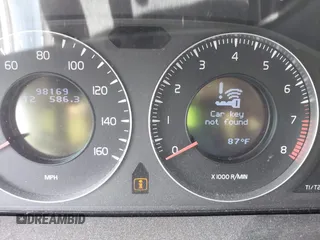 2008 Volvo XC70 with VIN YV4BZ982981012062, listed as a IAAI auction lot 39423605 with 98,169 mi miles and . Bid and sale history available at DreamBid. Image 7.