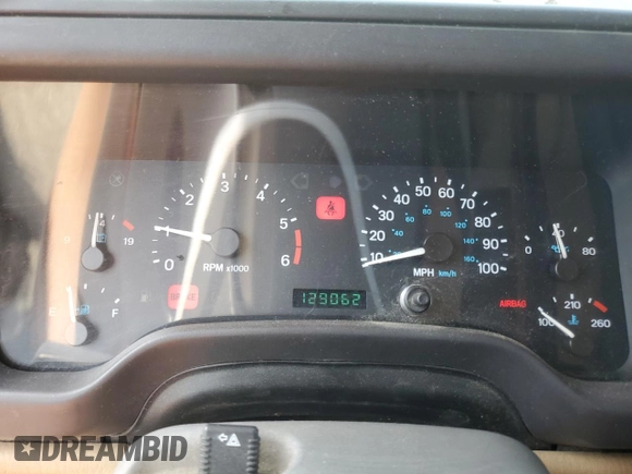 1999 Jeep Wrangler Sahara z VIN 1J4FY49S0XP453920, wystawiony jako Copart lot #61808475 z przebiegiem 129 062 mil mil oraz Czysty tytuł • Clean title. Historia ofert i sprzedaży dostępna na DreamBid. Obrazek 9.
