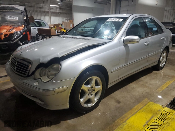 2002 Mercedes-Benz C 230/260/280/320 with VIN WDBRF64J22F252245, listed as a Copart auction lot 88292315 with 147,764 mi miles and Salvage Title. Bid and sale history available at DreamBid. Image 1.