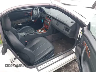 2001 Mercedes-Benz SLK 230/320 z VIN WDBKK65F21F209191, wystawiony jako IAAI lot #41902165 z przebiegiem 75 877 mil mil oraz . Historia ofert i sprzedaży dostępna na DreamBid. Obrazek 5.