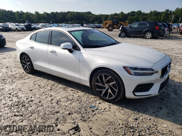 2019 Volvo S60 Momentum with VIN 7JR102FK2KG009996, listed as a Copart auction lot 63184683 with 62,701 mi miles. Bid and sale history available at carsss.com. Image 4.