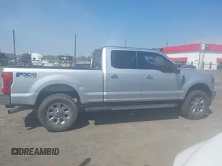 2019 Ford F-250 XL z VIN 1FT7W2B66KEC54893, wystawiony jako IAAI lot #41887418 z przebiegiem 151 950 mil mil oraz . Historia ofert i sprzedaży dostępna na DreamBid. Obrazek 14.