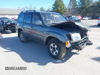 1999 Toyota Land Cruiser with VIN JT3HT05J5X0045784, listed as a IAAI auction lot 41886919 with 505,121 mi miles. Bid and sale history available at carsss.com. Image 1.