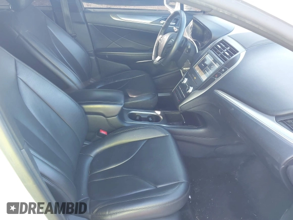 2018 Lincoln MKC Premiere with VIN 5LMCJ1D97JUL07161, listed as a IAAI auction lot 42048564 with 169,177 mi miles and . Bid and sale history available at DreamBid. Image 5.