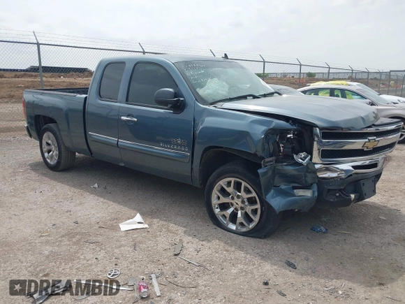 2011 Chevrolet Silverado 1500 LT with VIN 1GCRCSE0XBZ288448, listed as a IAAI auction lot 41962746 with 214,506 mi miles and . Bid and sale history available at DreamBid. Image 1.