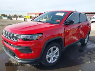 2024 Jeep Compass Sport с VIN 3C4NJDAN5RT575666, выставлен на аукционе IAAI как лот 41231859 с пробегом 17 068 миль миль и . История ставок и продаж доступна на DreamBid. Изображение 18.