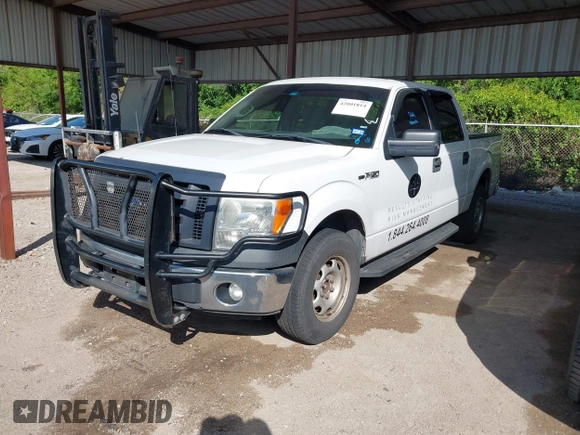 2011 Ford F-150 XL with VIN 1FTFW1EF6BFC15927, listed as a IAAI auction lot 42001814 with 368,162 mi miles and . Bid and sale history available at DreamBid. Image 17.