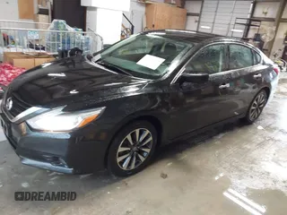 2017 Nissan Altima SV z VIN 1N4AL3AP6HC271962, wystawiony jako IAAI lot #41959995 z przebiegiem 87 157 mil mil oraz . Historia ofert i sprzedaży dostępna na DreamBid. Obrazek 17.