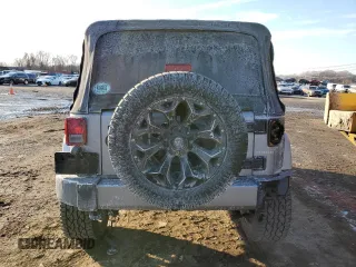 2018 Jeep Wrangler JK Unlimited Sahara with VIN 1C4HJWEGXJL922218, listed as a Copart auction lot 42282815 with 124,637 mi miles and Salvage Title. Bid and sale history available at carsss.com. Image 6.