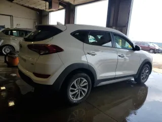 2018 Hyundai Tucson SEL z VIN KM8J3CA41JU743187, wystawiony jako Copart lot #60060245 z przebiegiem 115 806 mil mil oraz Szkoda całkowita • Salvage title. Historia ofert i sprzedaży dostępna na DreamBid. Obrazek 3.
