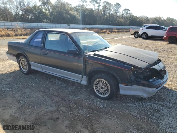 1987 Oldsmobile Cutlass Ciera S with VIN 1G3AJ1131HD342318, listed as a Copart auction lot 43138515 with 69,739 mi miles and Clean Title. Bid and sale history available at carsss.com. Image 4.