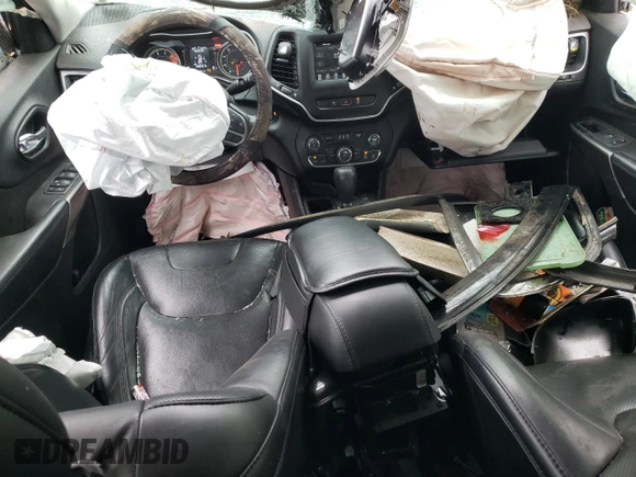 2021 Jeep Cherokee Latitude Lux with VIN 1C4PJMMX8MD110383, listed as a Copart auction lot 50702295 with 67,941 mi miles and Salvage Title. Bid and sale history available at DreamBid. Image 8.