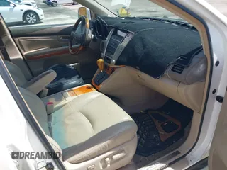 2006 Lexus RX 330 z VIN 2T2GA31U96C042983, wystawiony jako IAAI lot #42368288 z przebiegiem 212 172 mil mil oraz . Historia ofert i sprzedaży dostępna na DreamBid. Obrazek 5.