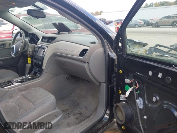 2016 Chevrolet Traverse LT with VIN 1GNKRGKD8GJ272203, listed as a IAAI auction lot 40770710 with 163,252 mi miles. Bid and sale history available at carsss.com. Image 5.