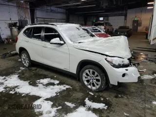 2014 BMW X1 xDrive28i with VIN WBAVL1C51EVY12411, listed as a Copart auction lot 44966055 with 76,462 mi miles and Salvage Title. Bid and sale history available at carsss.com. Image 4.