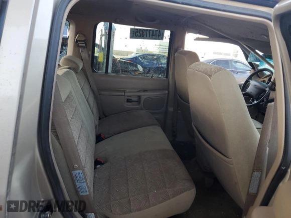 1998 Ford Explorer XL z VIN 1FMZU34E4WUA14628, wystawiony jako Copart lot #47477325 z przebiegiem 88 954 mil mil oraz Szkoda całkowita • Salvage title. Historia ofert i sprzedaży dostępna na DreamBid. Obrazek 11.