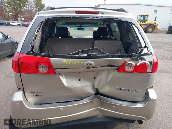 2008 Toyota Sienna XLE with VIN 5TDZK22C38S151671, listed as a IAAI auction lot 41046569 with 119,239 mi miles. Bid and sale history available at carsss.com. Image 16.