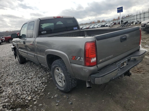 2007 Chevrolet Silverado 1500 Classic LT3 with VIN 1GCEK19B37Z184155, listed as a Copart auction lot 80889144 with 121,736 mi miles and Salvage Title. Bid and sale history available at carsss.com. Image 2.