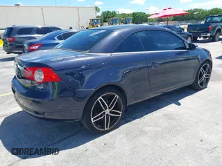 2010 Volkswagen Eos Komfort with VIN WVWBA7AH2AV018698, listed as a IAAI auction lot 42581271 with 91,490 mi miles and . Bid and sale history available at DreamBid. Image 4.