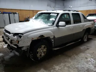 2002 Chevrolet Avalanche with VIN 3GNEK13T22G229264, listed as a Copart auction lot 42013745 with 368,904 mi miles and Clean Title. Bid and sale history available at carsss.com. Image 1.