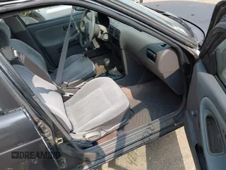 1994 Nissan Sentra with VIN 1N4EB31P6RC704119, listed as a IAAI auction lot 42479000 with 49,512 mi miles and . Bid and sale history available at DreamBid. Image 5.