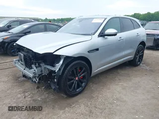 2017 Jaguar F-Pace z VIN SADCP2BV4HA049757, wystawiony jako IAAI lot #42355061 z przebiegiem 45 116 mil mil oraz . Historia ofert i sprzedaży dostępna na DreamBid. Obrazek 18.