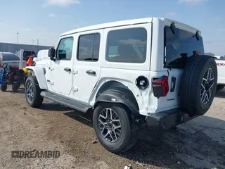 2025 Jeep Wrangler Sahara with VIN 1C4PJXEN9SW517502, listed as a IAAI auction lot 41568926 with 400 mi miles and . Bid and sale history available at DreamBid. Image 3.