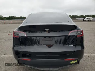 2024 Tesla Model Y Long Range with VIN 7SAYGDEE4RF198027, listed as a Copart auction lot 64008945 with 7,826 mi miles and Salvage title. Bid and sale history available at DreamBid. Image 6.