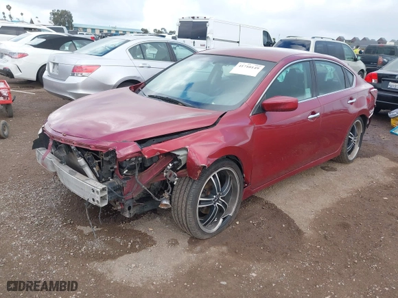 2015 Nissan Altima 2.5 SL with VIN 1N4AL3AP6FN888327, listed as a IAAI auction lot 41710149 with 179,159 mi miles. Bid and sale history available at carsss.com. Image 18.