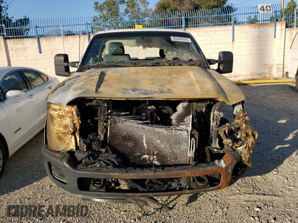 2013 Ford F-250 XL with VIN 1FTBF2A63DEB82081, listed as a Copart auction lot 85269204 with Not provided miles and Salvage title. Bid and sale history available at DreamBid. Image 5.