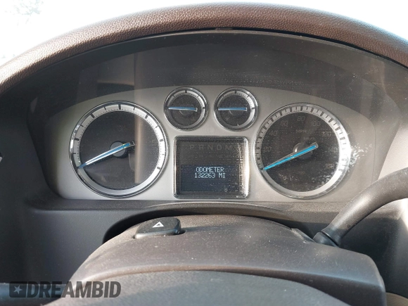 2009 Cadillac Escalade z VIN 1GYFC23229R273227, wystawiony jako IAAI lot #41071598 z przebiegiem 132 263 mil mil oraz . Historia ofert i sprzedaży dostępna na DreamBid. Obrazek 7.