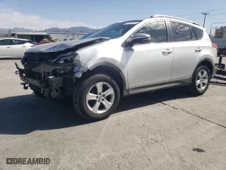 2013 Toyota RAV4 XLE with VIN 2T3WFREV1DW040509, listed as a Copart auction lot 47312515 with 138,993 mi miles and Salvage Title. Bid and sale history available at carsss.com. Image 1.