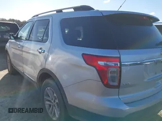 2014 Ford Explorer XLT with VIN 1FM5K7D81EGB40383, listed as a IAAI auction lot 41737237 with 246,707 mi miles and . Bid and sale history available at DreamBid. Image 3.