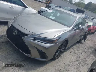 2019 Lexus ES with VIN 58ABZ1B19KU023027, listed as a IAAI auction lot 41935746 with 72,360 mi miles. Bid and sale history available at carsss.com. Image 17.
