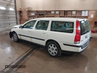 2001 Volvo V70 с VIN YV1SW53D011006843, выставлен на аукционе IAAI как лот 41582749 с пробегом 243 272 миль миль и . История ставок и продаж доступна на DreamBid. Изображение 3.