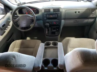 2005 Kia Sedona LX with VIN KNDUP131356663462, listed as a Copart auction lot 78037404 with 131,793 mi miles and Salvage Title. Bid and sale history available at carsss.com. Image 8.